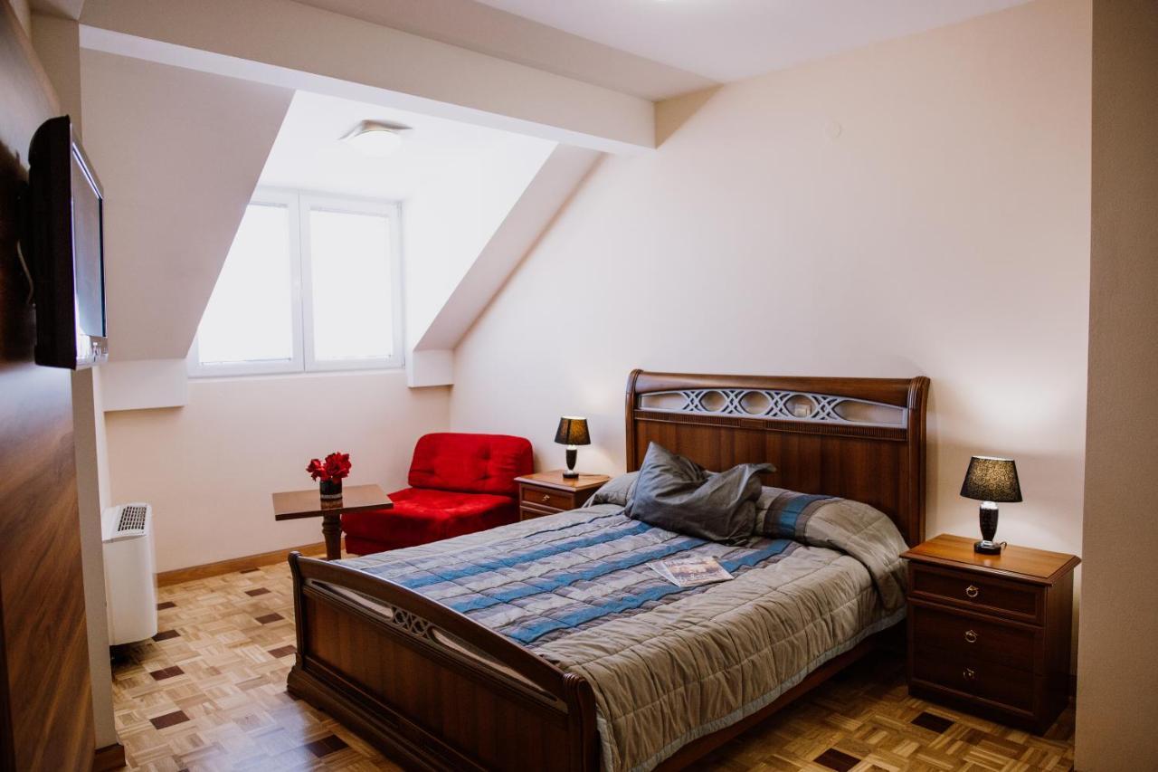 Bela Kuka Hotel Bitola Luaran gambar